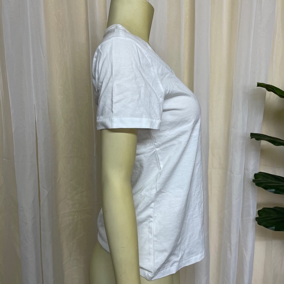 NWT Universal Thread Tee Shirt - Picture 4 of 7